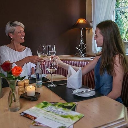 Hotel Restaurant Lindenhof 바트라아스페 외부 사진