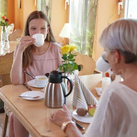 Hotel Restaurant Lindenhof 바트라아스페 외부 사진