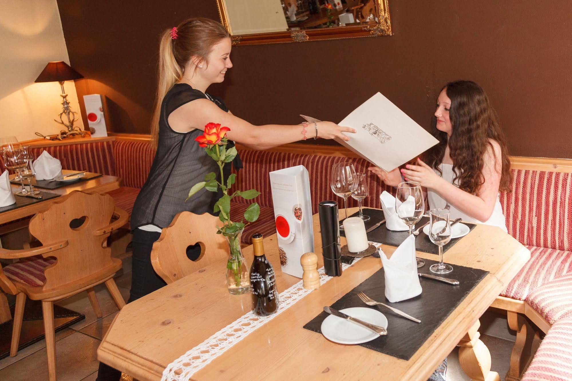Hotel Restaurant Lindenhof 바트라아스페 외부 사진